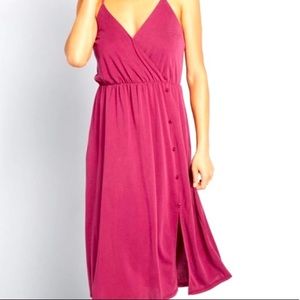 ModCloth Buttons and Such Knit Dress in Magenta, Size Medium